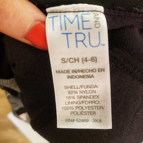 Time and Tru Black and White One Piece Swi… - Picture 3 of 4